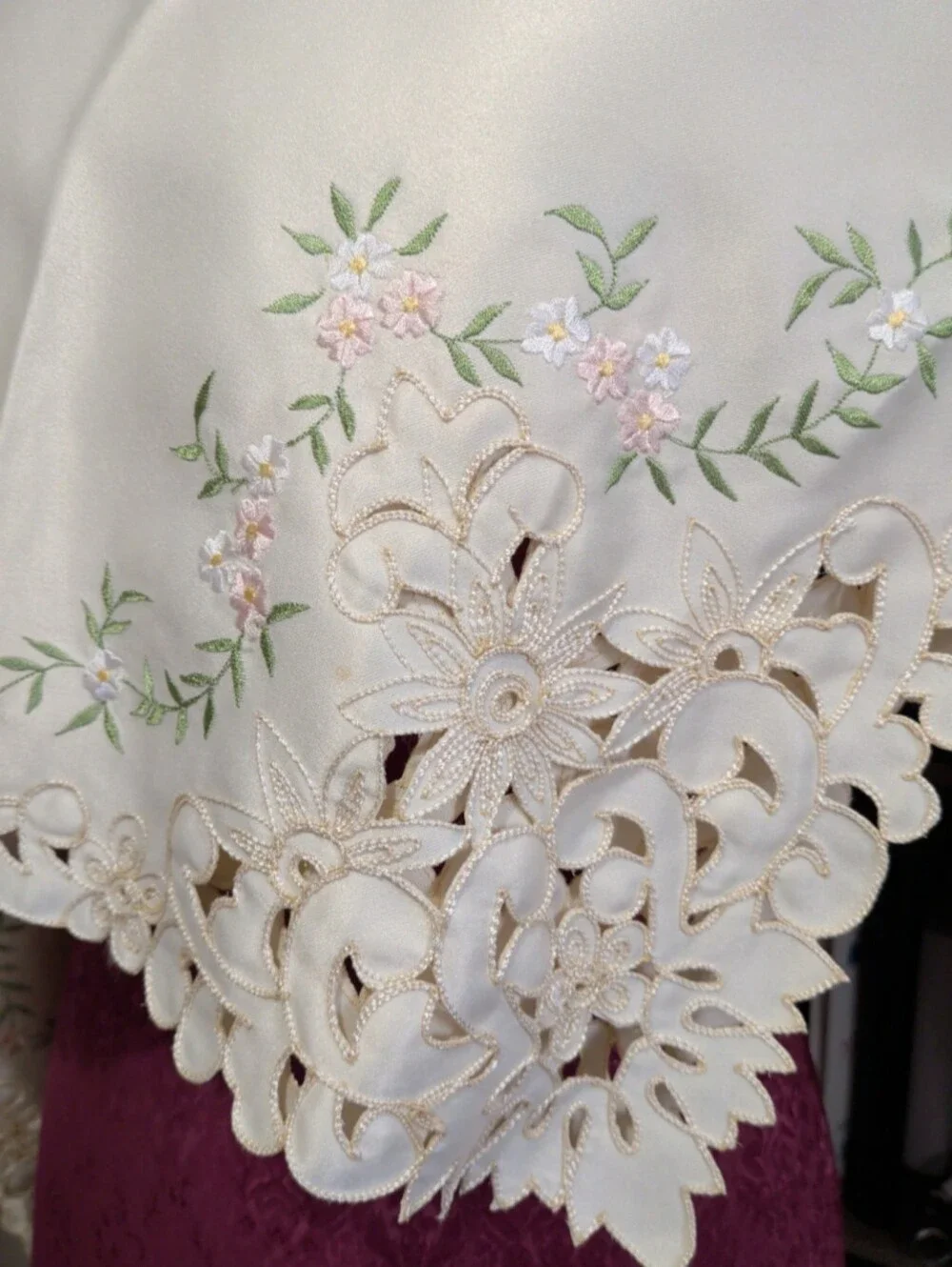 Vintage Polyester Satin Floral Embroidered Cutwork Tablecloth with Napkins